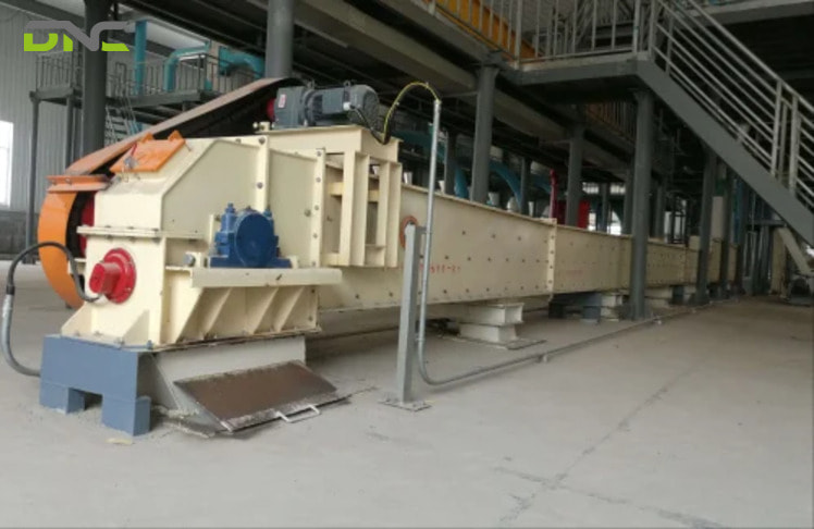 What are the considerations for selecting the right Scraper Conveyor for your plant?