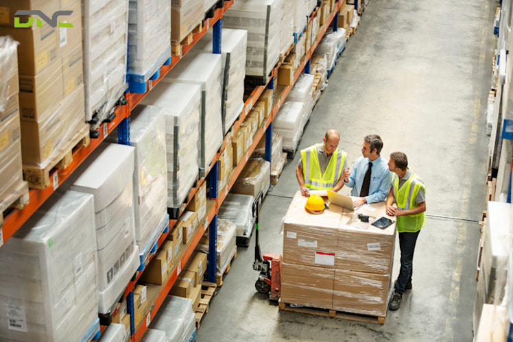 Mini warehouses are suitable for small and medium-sized enterprises, business households or online sales units