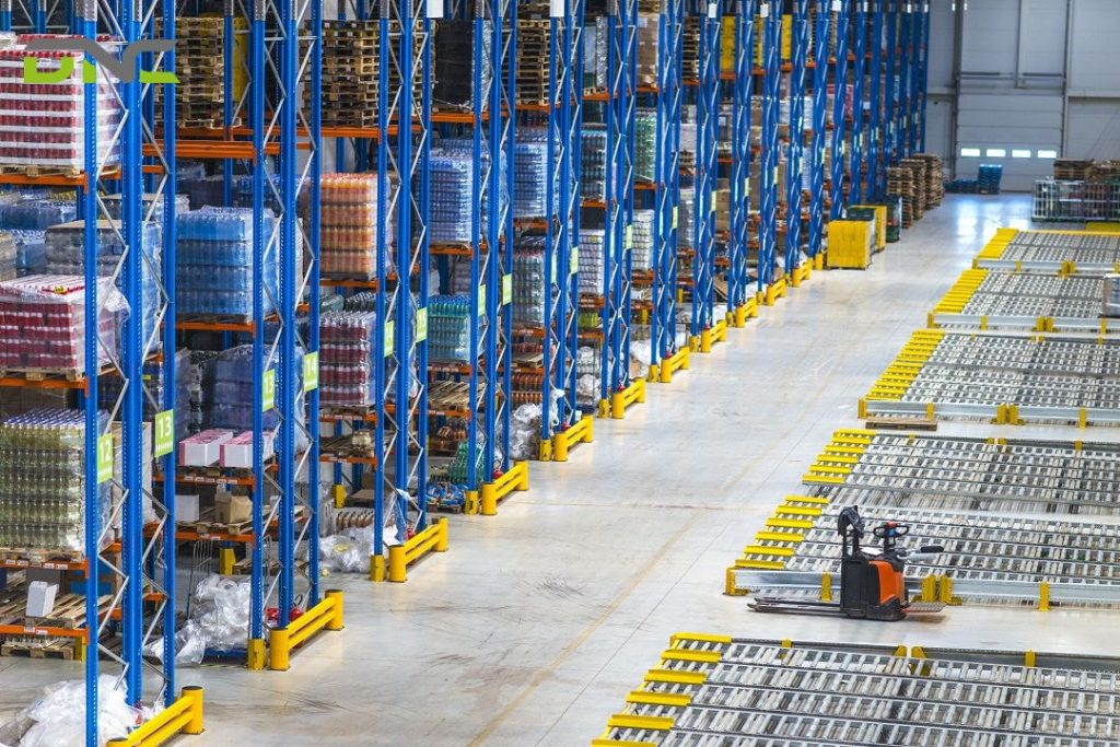 What are the trends in warehousing systems in 2025?