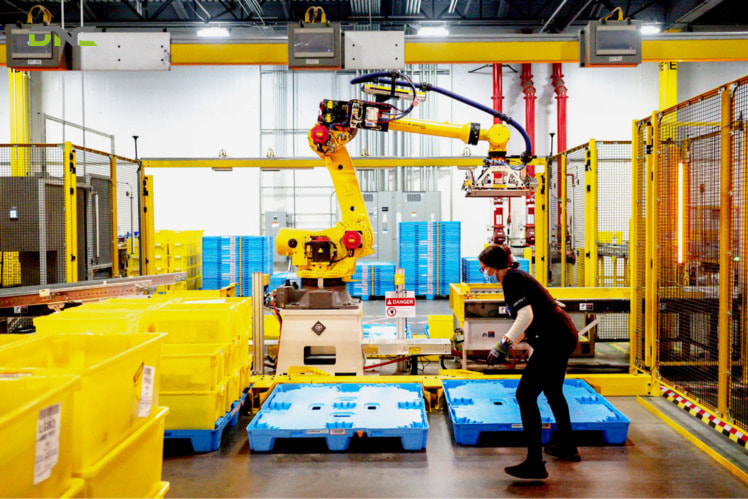 Benefits of Implementing Warehouse Robotics