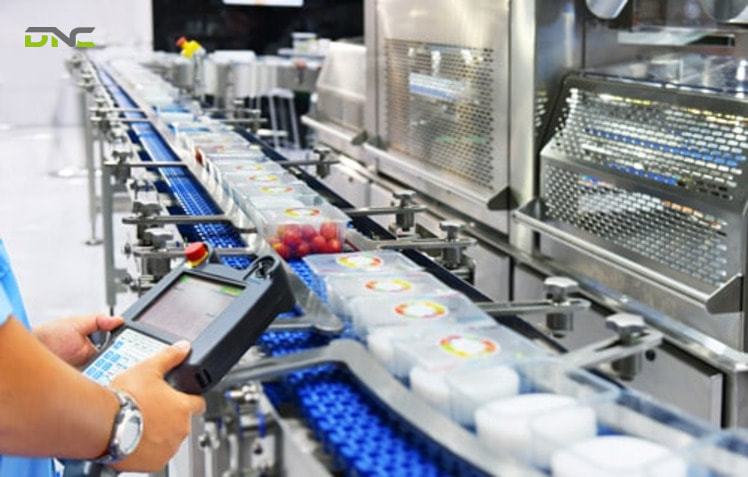 The objective is to convert loose or collated products from the production line into correctly packed, labelled and pallet-ready cases at high speed, repeatably and traceably.