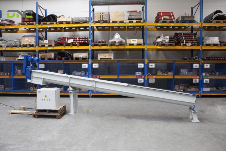 Auger Conveyor Explained: System Design, Applications, and Performance Considerations 1 Auger conveyors and screw conveyors differ in engineering depth, performance control, and industrial application.