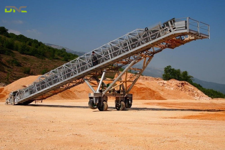 Mobile Conveyor: A Detailed Guide to Flexible Material Handling Systems 3 What are the main advantages of using mobile conveyors?