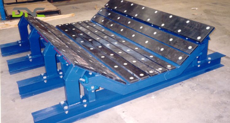 Conveyor Wear Strips: UHMW Guide for Malaysian Factories 2 Types of Conveyor Wear Strips