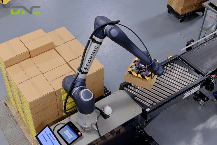 Cobot and Industrial Robot Palletizers: Definitions and Architecture 1 Payload Capacity and Product Handling Range