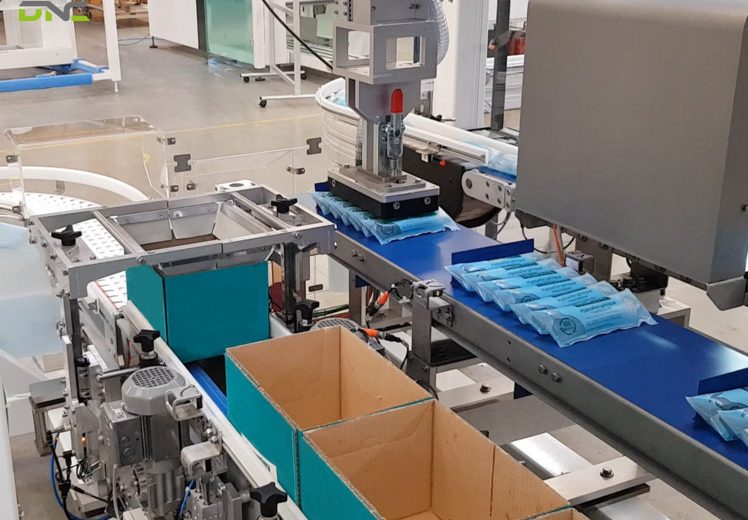 Top Load vs Side Load Case Packer: The Real Difference